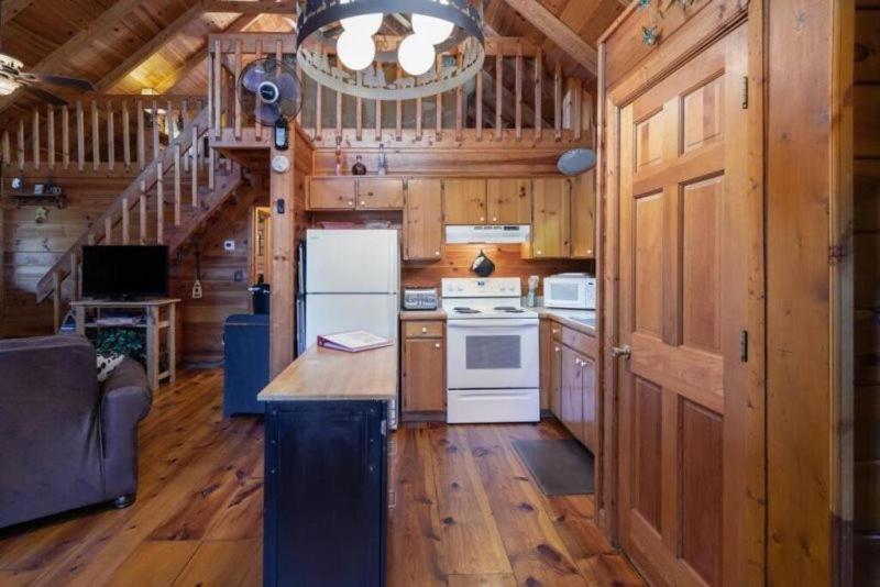 Mountain Time Cabin, Hot Tub, Fire Pit, Fireplace Villa Blue Ridge Buitenkant foto