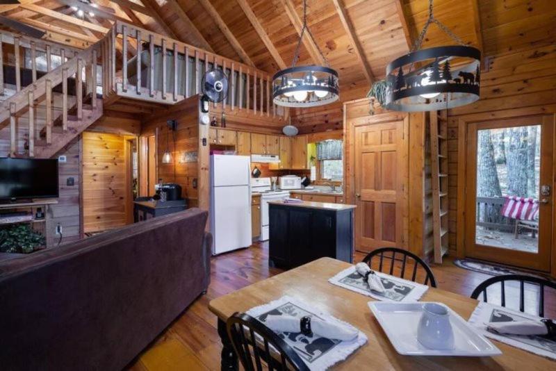 Mountain Time Cabin, Hot Tub, Fire Pit, Fireplace Villa Blue Ridge Buitenkant foto