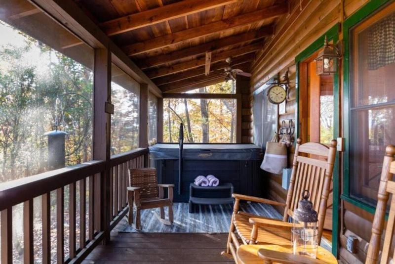 Mountain Time Cabin, Hot Tub, Fire Pit, Fireplace Villa Blue Ridge Buitenkant foto